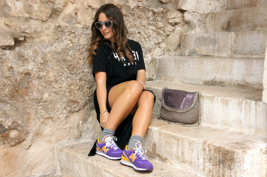 outfit con calze adidas