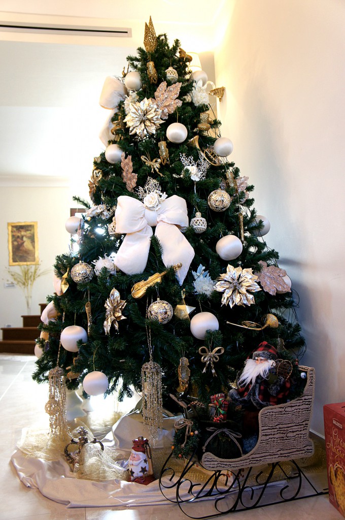 albero di natale dorato