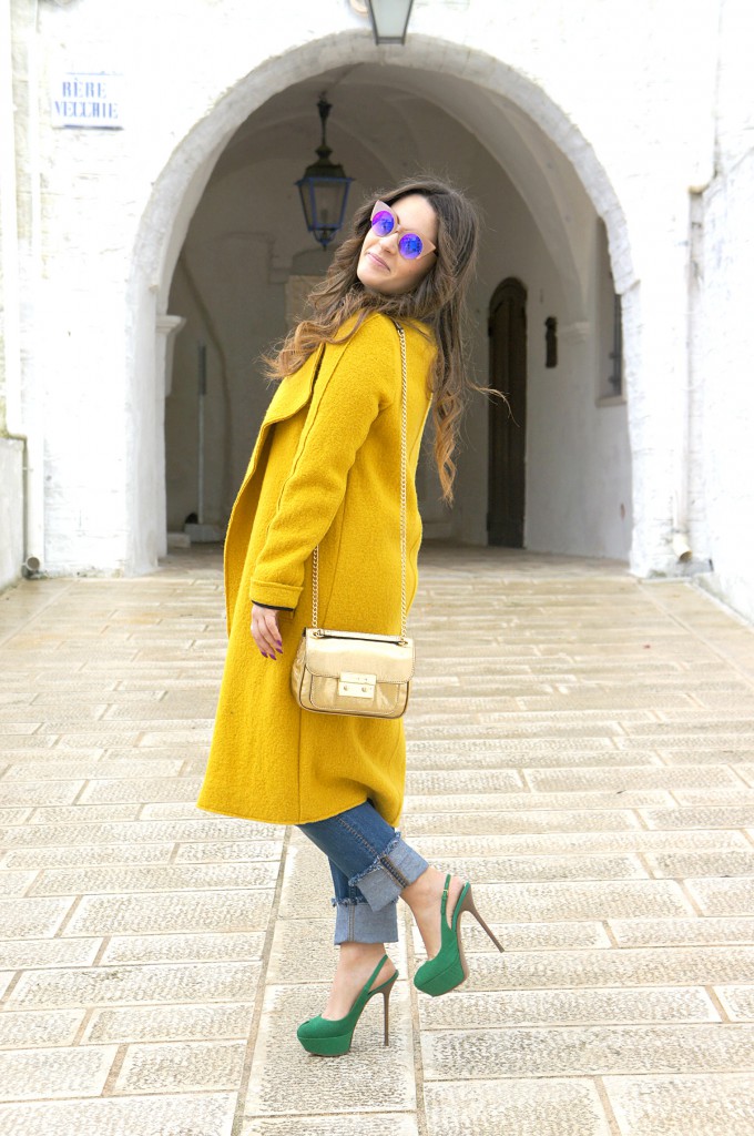 cappotto giallo