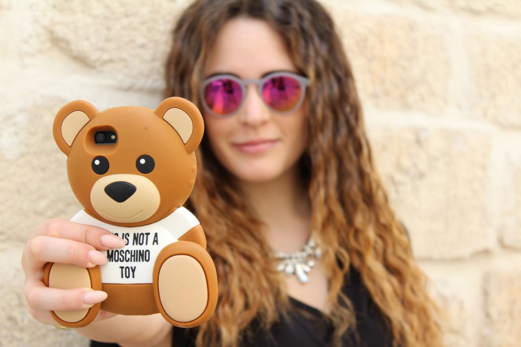 cover moschino teddy bear