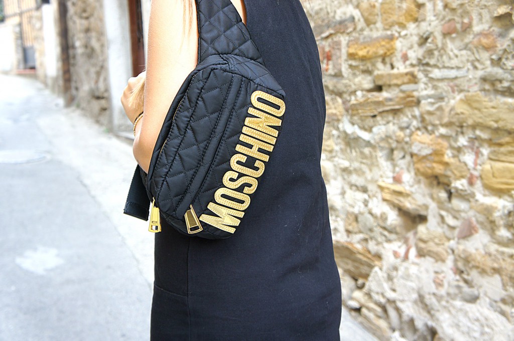 marsupio moschino