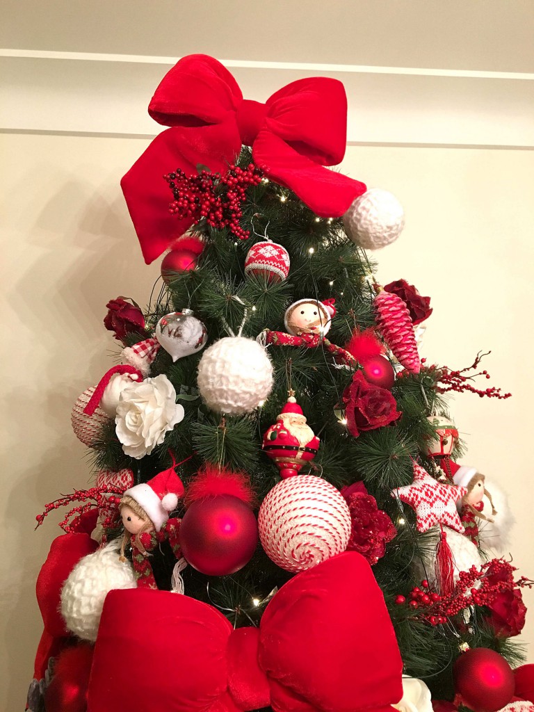 Albero Di Natale Rosso E Nero.Natale 2015 La Mia Casa Con Addobbi Bianchi E Rossi