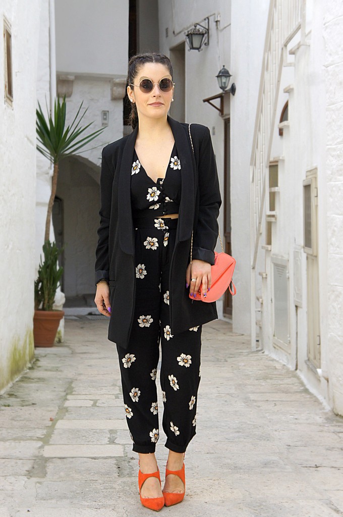 look coordinato a fiori