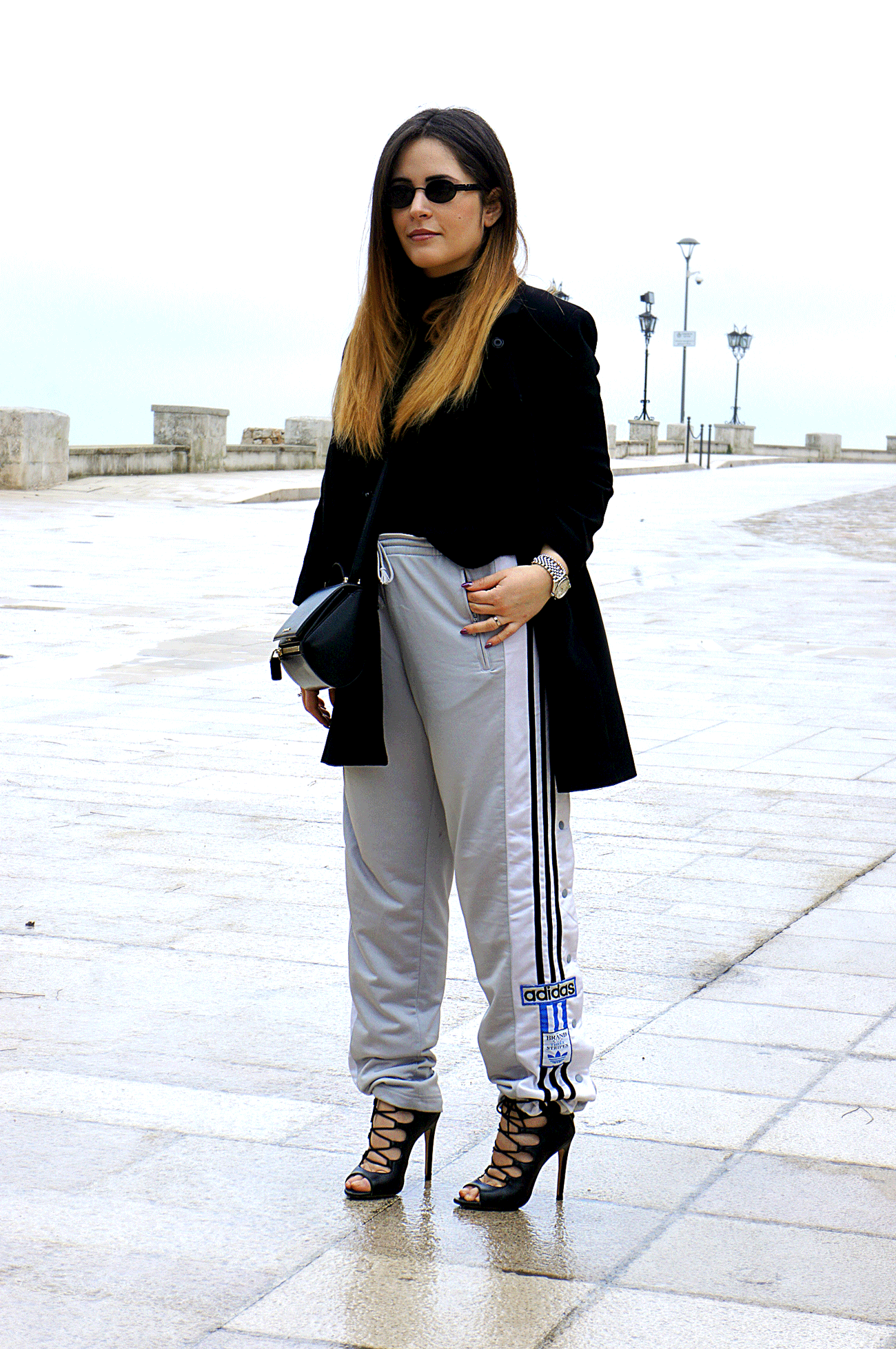 pantaloni adidas a palazzo