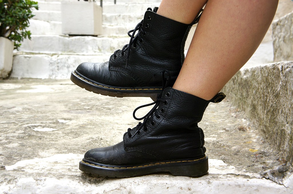 dr. martens boots street style