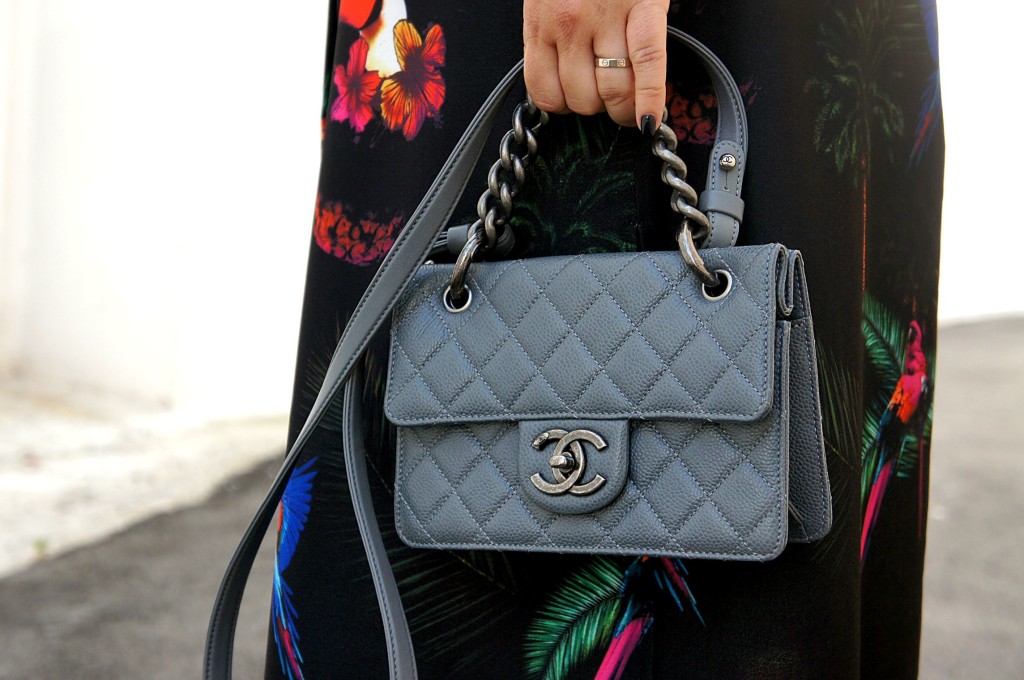 chanel mini square